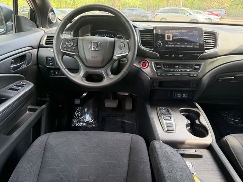 Used 2022 Honda Pilot Sport image 16