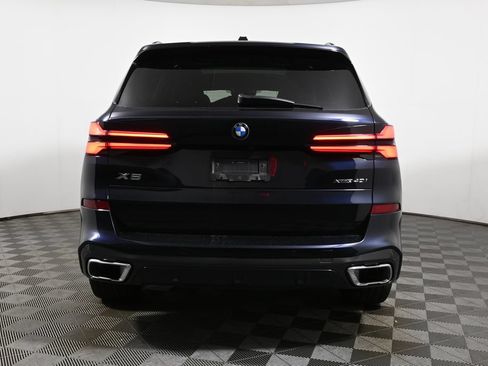 Used 2024 BMW X5 xDrive40i w/ M Sport Package AWD/4WD image 10