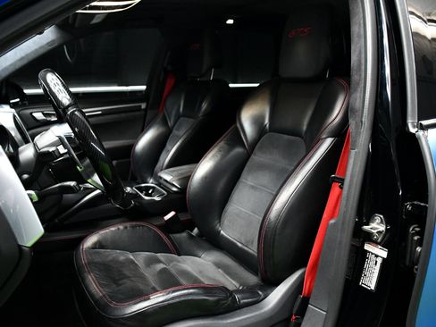 Used 2017 Porsche Cayenne GTS image 20