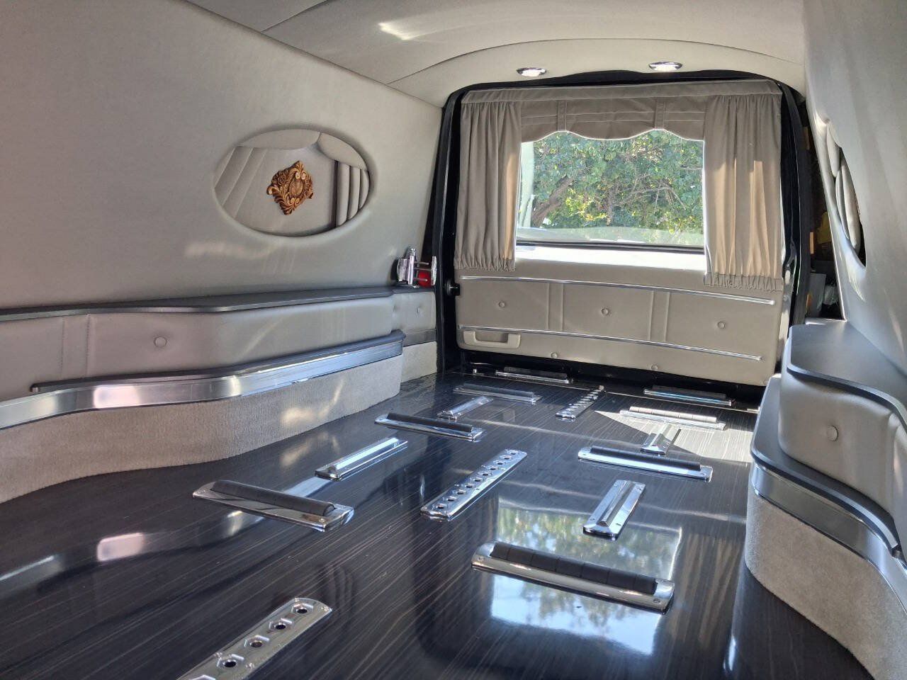 Used 2014 Cadillac XTS Hearse FWD image 15