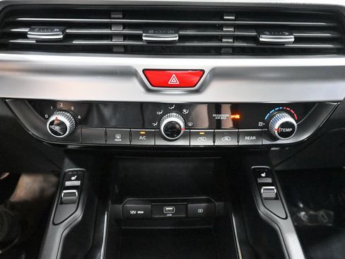 Used 2021 Kia Telluride S AWD/4WD image 16