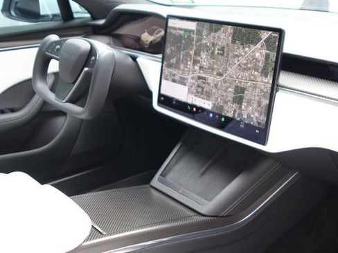 Used 2021 Tesla Model S Plaid image 29