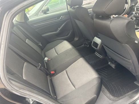 Used 2021 Honda Accord LX image 7