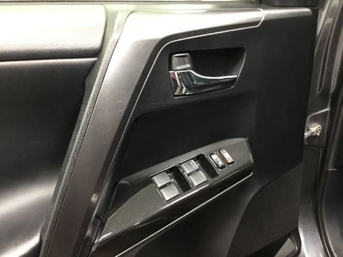 Used 2017 Toyota RAV4 SE AWD/4WD image 6