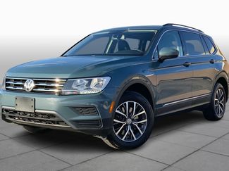 Used 2020 Volkswagen Tiguan SE w/ Panoramic Sunroof Package video 1