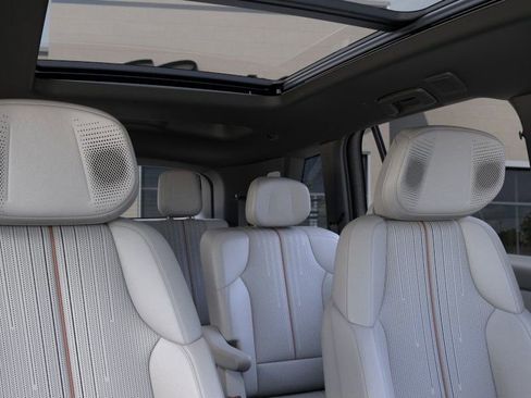 New 2026 Cadillac Vistiq Sport w/ LPO, Floor Liner Package image 24