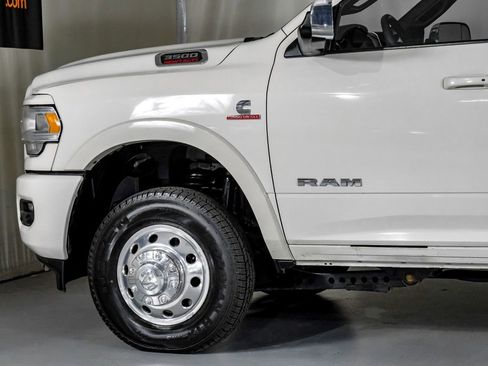 Used 2022 RAM 3500 Laramie image 12