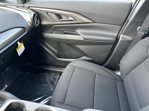 New 2026 Chevrolet Equinox EV LT image 21