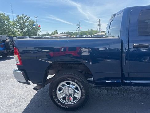 Used 2024 RAM 2500 Tradesman w/ Chrome Appearance Group image 5