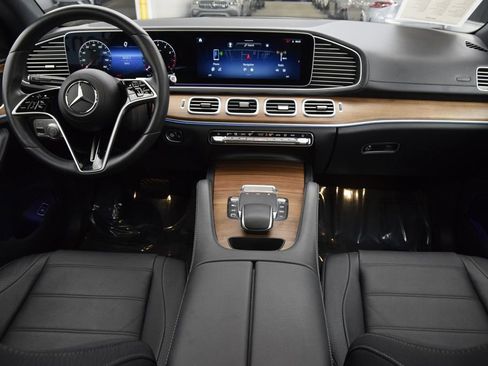 Used 2025 Mercedes-Benz GLE 450 4MATIC Coupe image 20