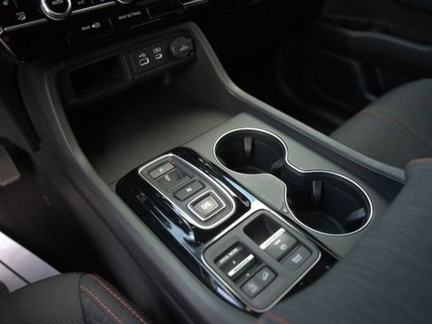 Used 2025 Honda Pilot Sport image 28