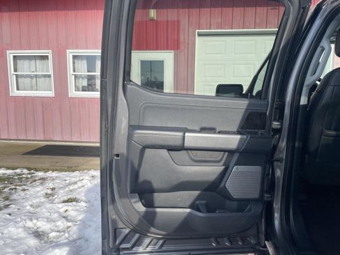 Used 2022 Ford F150 Lariat w/ Equipment Group 502A High image 26