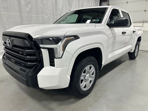 Used 2025 Toyota Tundra SR w/ SR Tow Package AWD/4WD image 3