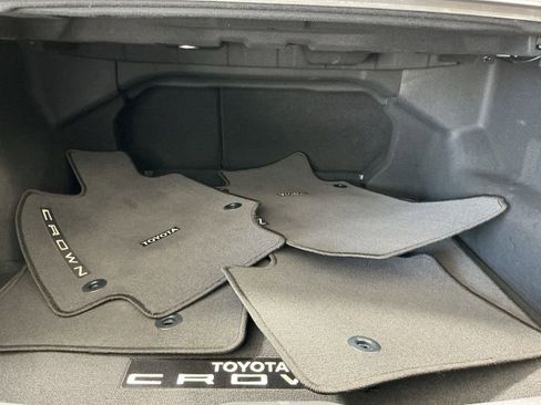 Used 2023 Toyota Crown Platinum image 34