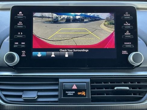 Used 2021 Honda Accord Sport image 10