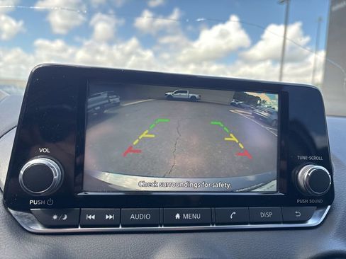 Used 2023 Nissan Sentra S image 20