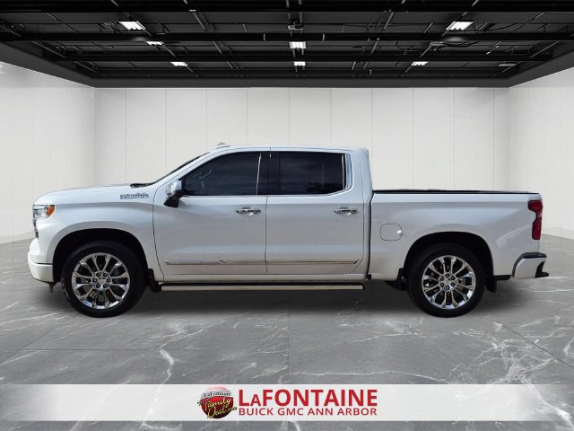 Used 2024 Chevrolet Silverado 1500 High Country AWD/4WD image 5