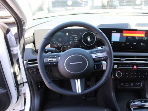 New 2026 Hyundai Tucson SEL AWD/4WD image 17
