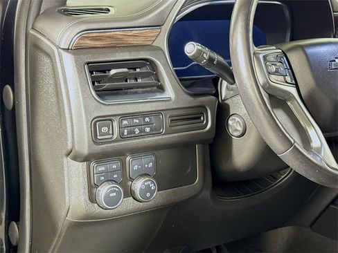 Certified 2023 Chevrolet Tahoe Z71 w/ Luxury Package image 8