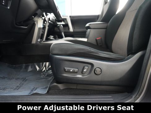 Used 2020 Toyota 4Runner SR5 image 12