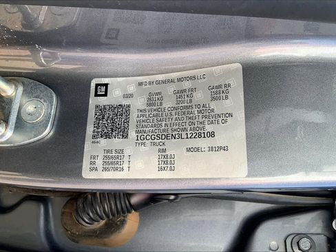 Used 2020 Chevrolet Colorado Z71 RWD image 37