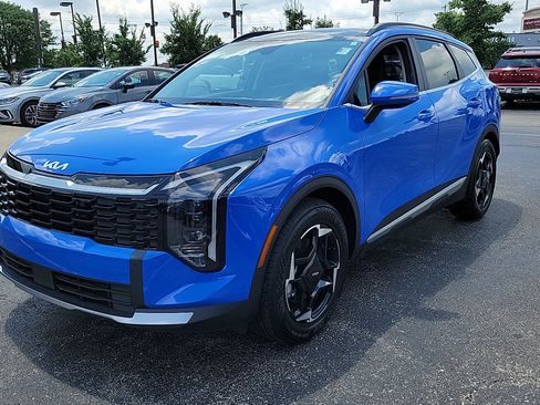 Used 2026 Kia Sportage EX w/ EX Panorama Roof Package FWD image 2