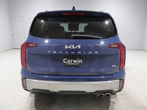 Used 2025 Kia Telluride S AWD/4WD image 3