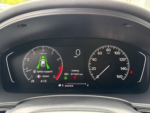 Used 2025 Honda Civic Sport image 17