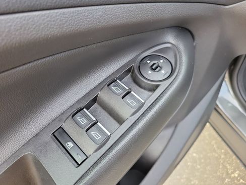 Used 2017 Ford Escape Titanium AWD/4WD image 23