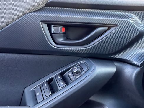 Used 2024 Subaru Crosstrek 2.0i Premium image 22