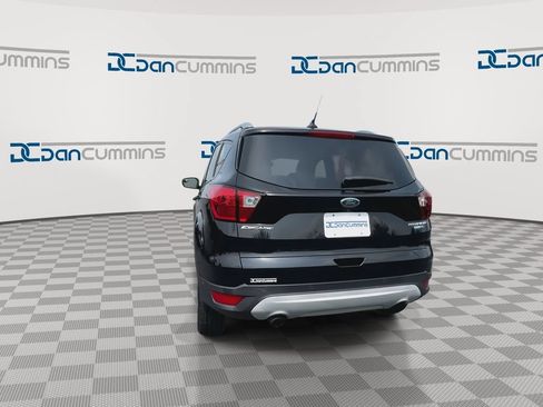 Used 2019 Ford Escape Titanium AWD/4WD image 7
