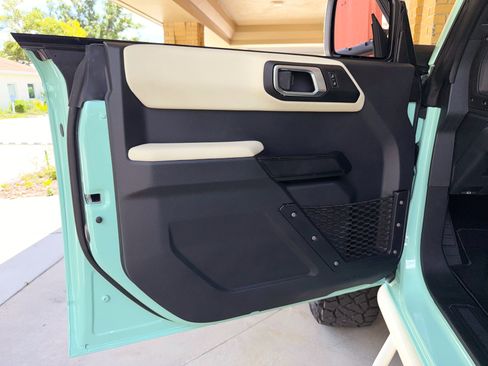Used 2025 Ford Bronco Outer Banks AWD/4WD image 15