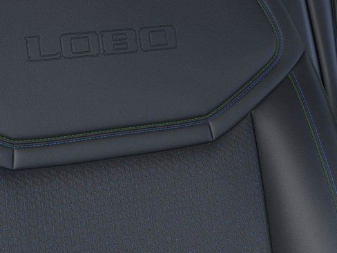 New 2026 Ford Maverick Lobo AWD/4WD image 17