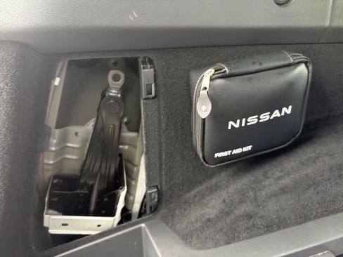 Used 2023 Nissan Rogue SV w/ SV Premium B Package AWD/4WD image 30