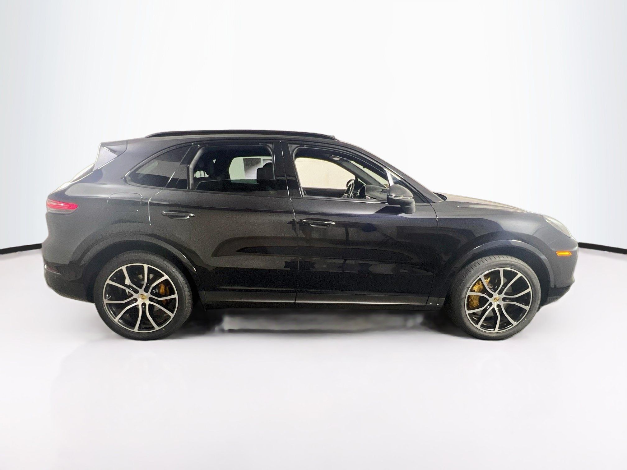 Used 2021 Porsche Cayenne AWD/4WD image 4