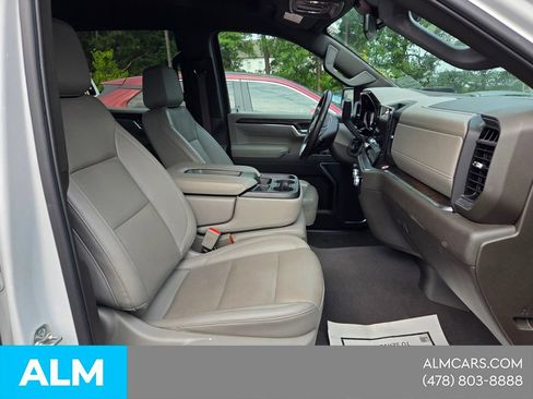 Used 2025 GMC Sierra 1500 SLT RWD image 18