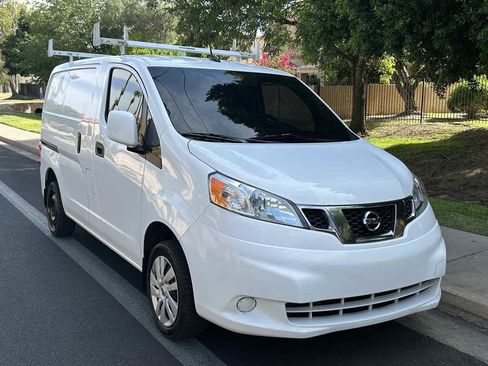 Used 2020 Nissan NV200 SV FWD image 2