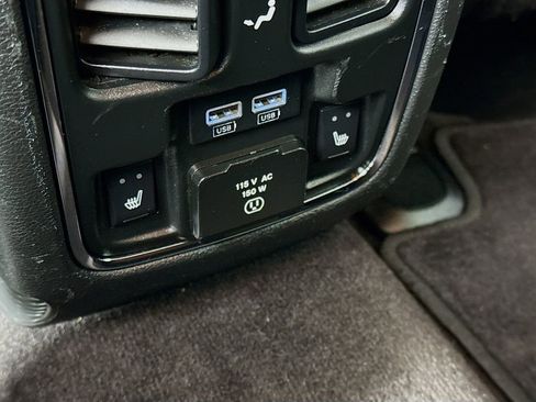 Used 2016 Dodge Durango Limited w/ Nav & Power Liftgate Group AWD/4WD image 27