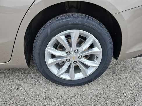 Used 2022 Chevrolet Malibu LT FWD image 37