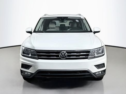 Used 2021 Volkswagen Tiguan SEL FWD image 2