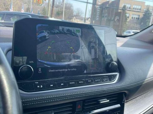 Used 2023 Nissan Rogue Platinum w/ Platinum Premium Package image 27