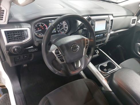Used 2017 Nissan Titan SV AWD/4WD image 15