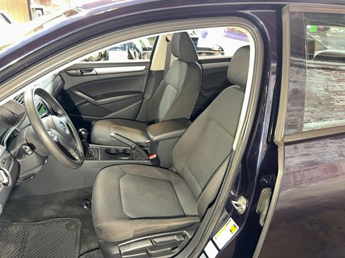 Used 2015 Volkswagen Passat 1.8T S image 13