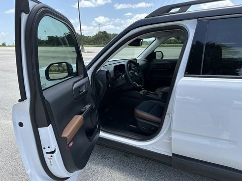 Used 2024 Ford Bronco Sport Outer Banks w/ Tech Package AWD/4WD image 10