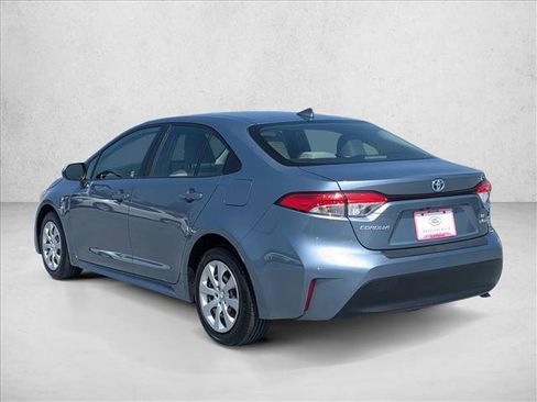 Used 2023 Toyota Corolla LE w/ Carpet Mat Package (TMS) FWD image 8