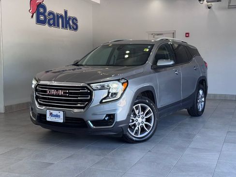 Certified 2023 GMC Terrain SLT AWD/4WD image 2