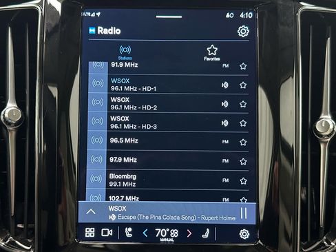 Used 2023 Volvo XC60 B5 Plus image 33