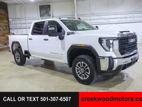 Used 2024 GMC Sierra 2500 Pro AWD/4WD image 2