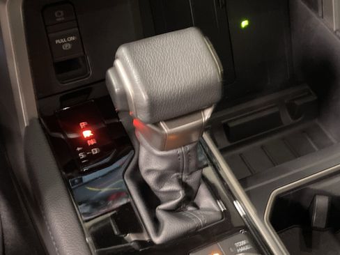 Used 2024 Toyota Tundra Limited w/ Power Package AWD/4WD image 19