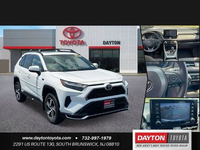 Used 2022 Toyota RAV4 SE w/ Weather & Moonroof Package